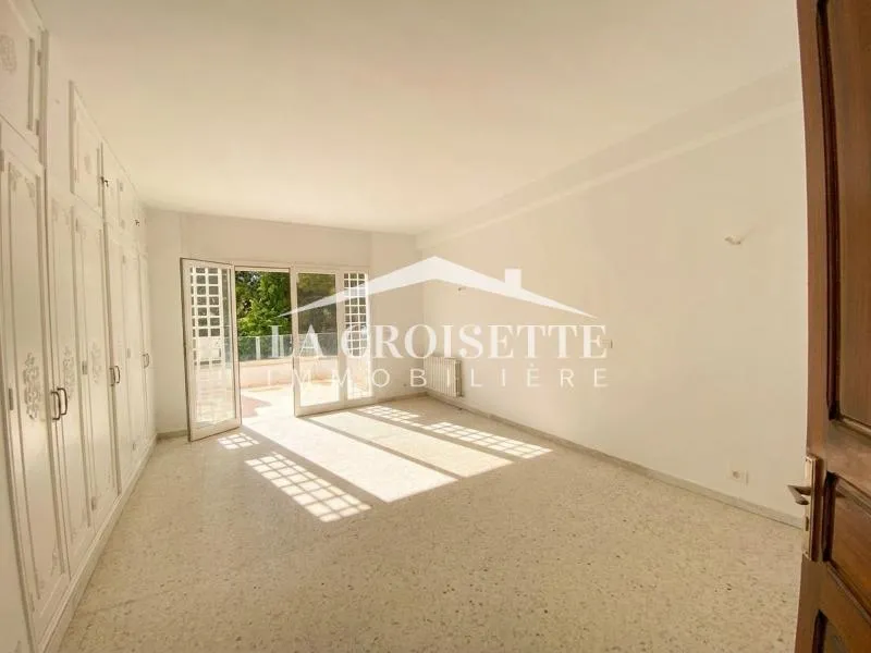 Etage de villa S+3 à La Marsa MEL0603