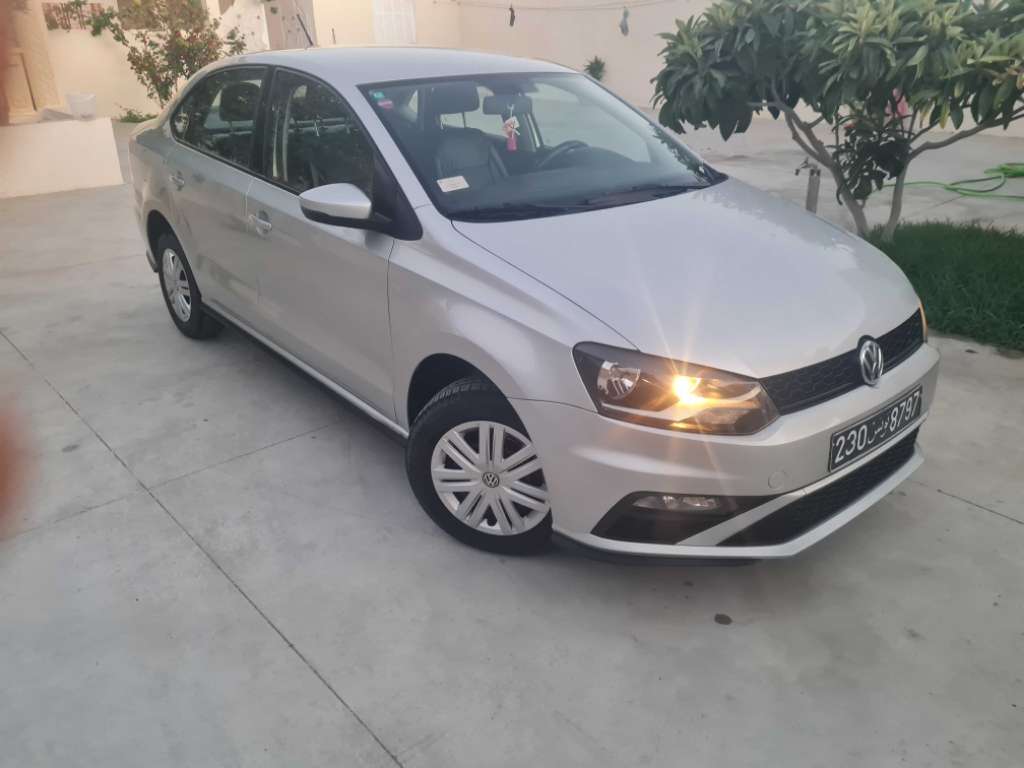 Volkswagen polo sedan