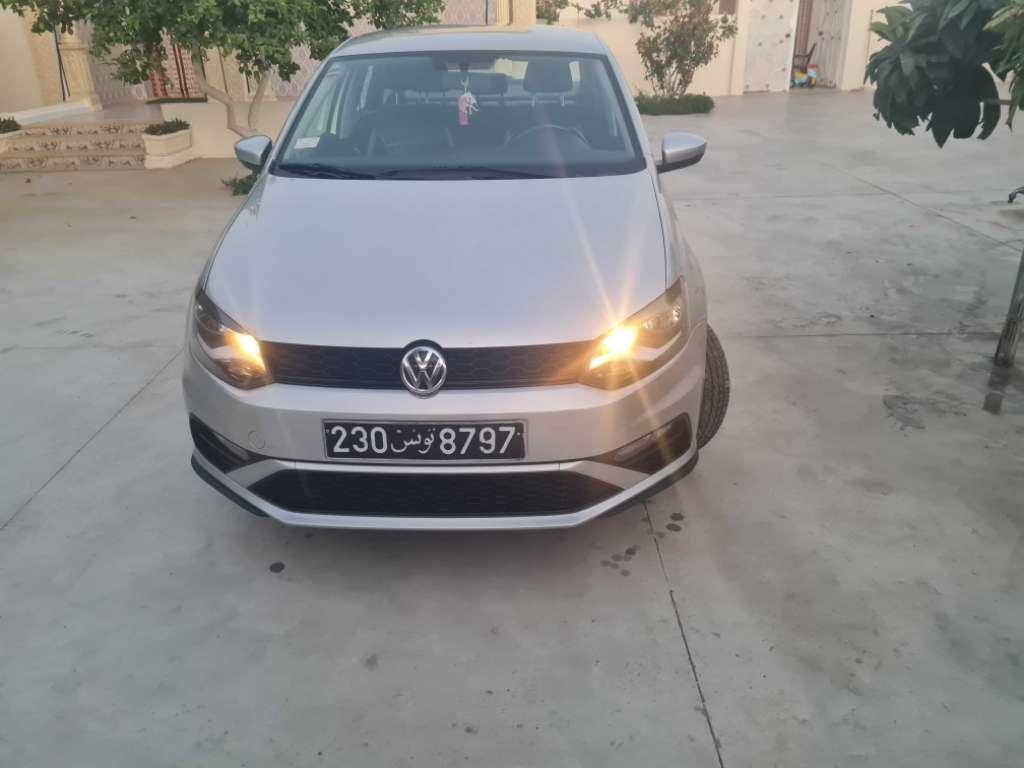 Volkswagen polo sedan