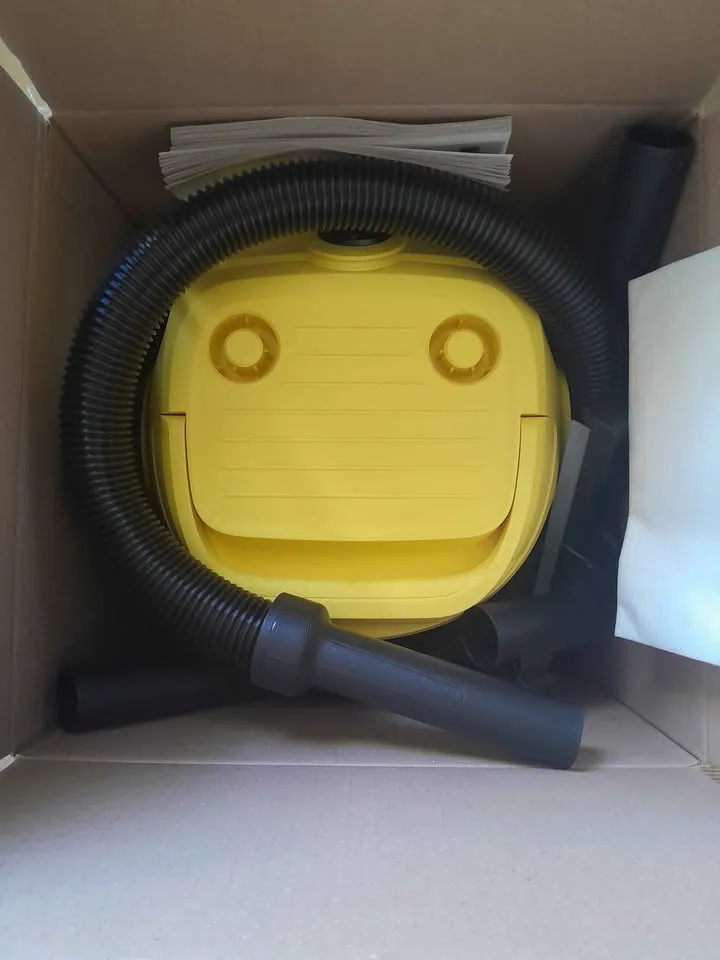 Aspirateur Karcher WD2 PLUS dans l'emballage