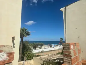 À Vendre : Appartement S+2 + Studio S+0 à 50 m de la Plage – Hammam Sousse, Menchia