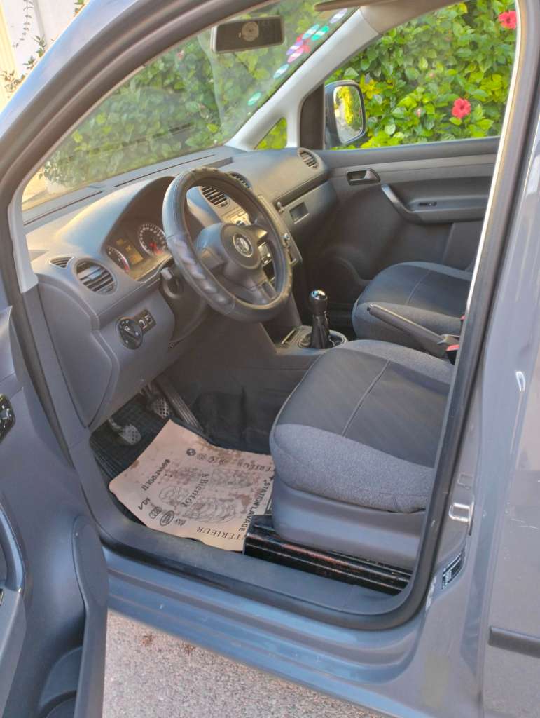 Volkswagen caddy 1ère main ✋
