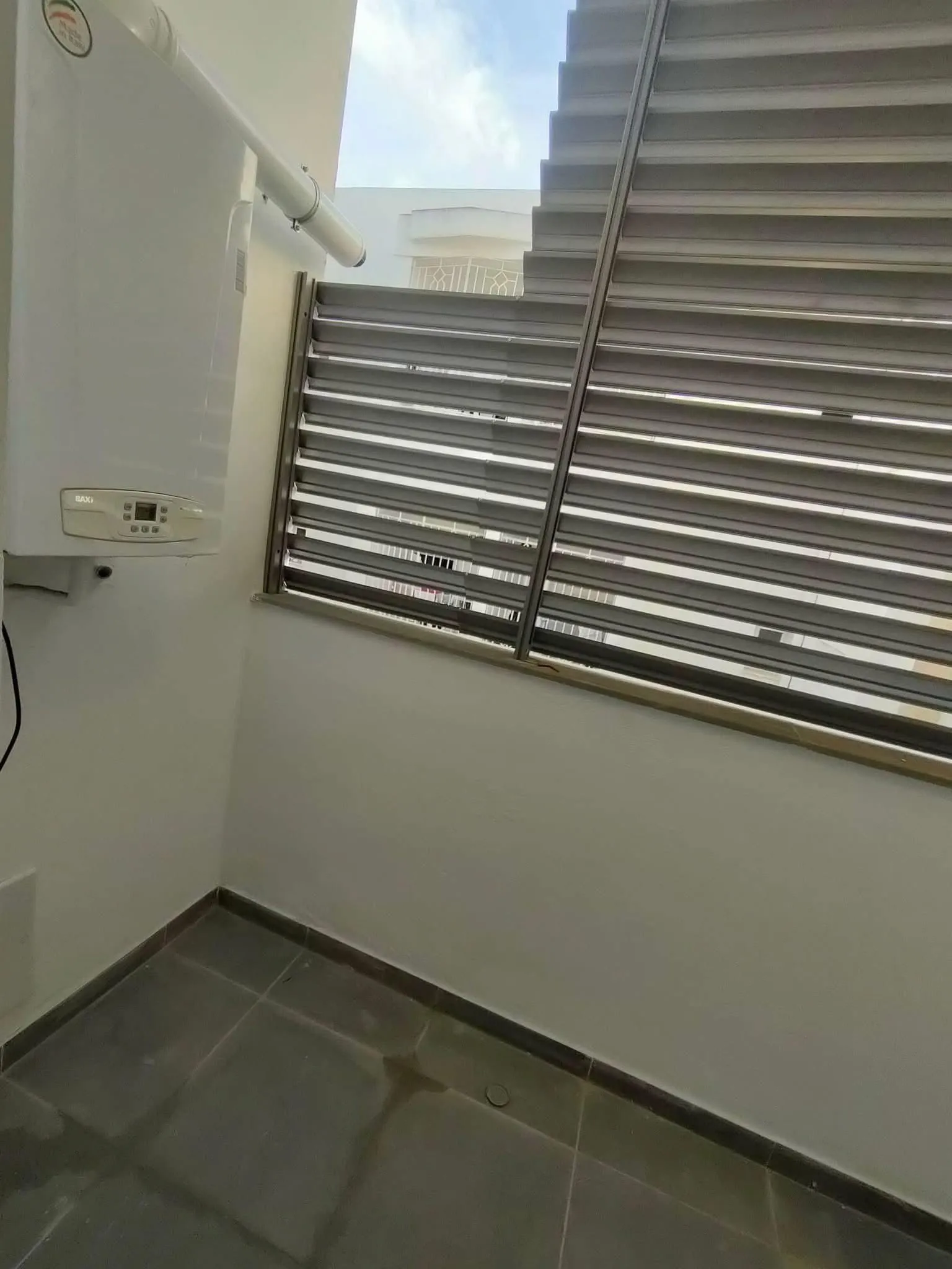 À LOUER | Appartement S+0 à  Ennaser 2 jamais habitée 