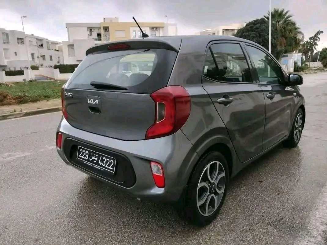 KIA PICANTO GT LINE PREMIÈRE MAIN TRÈS PROPRE