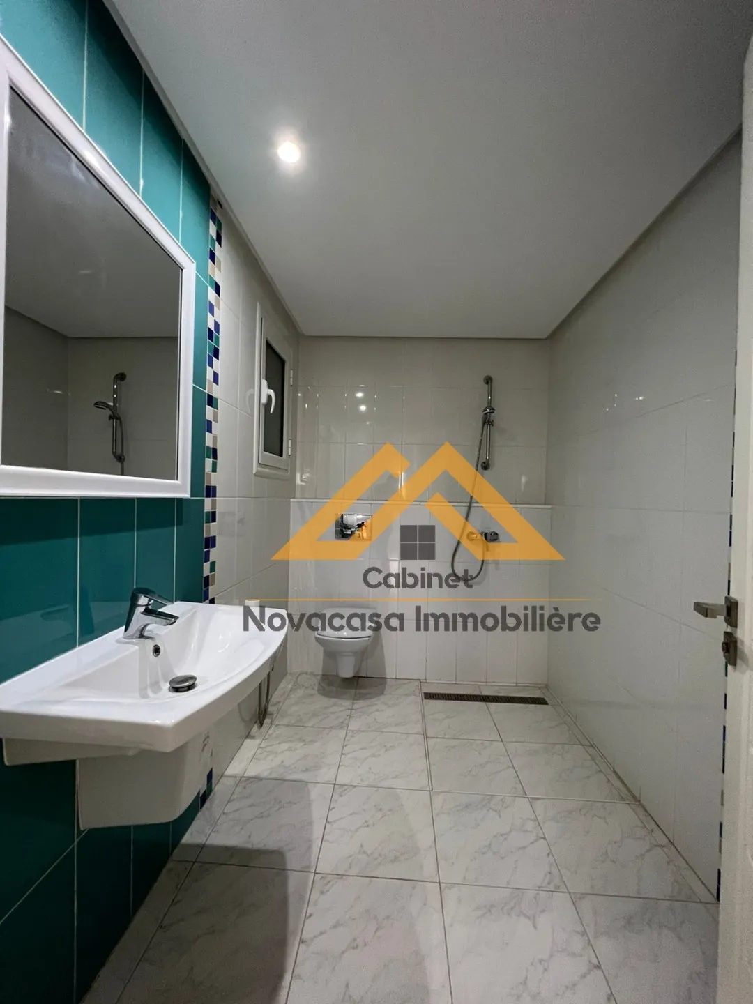 À Louer – Étage de villa S+3 à Khzema Est