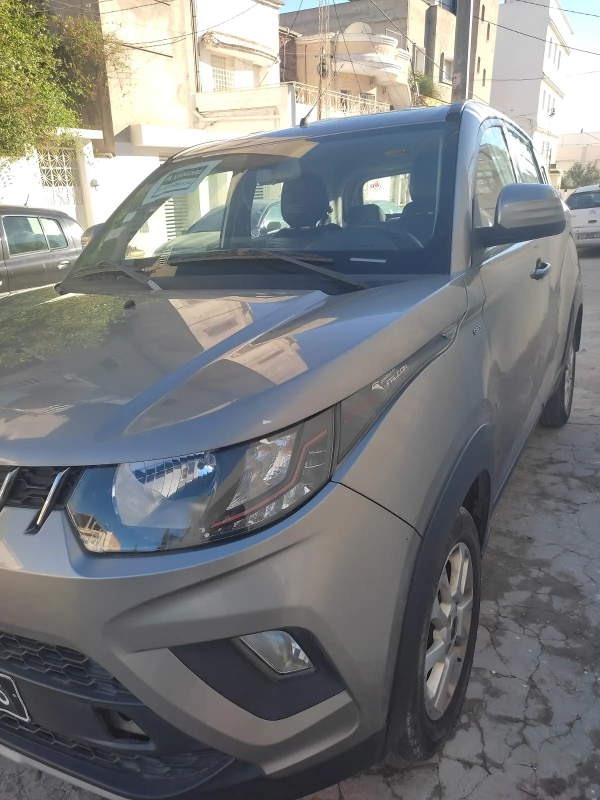 Mahindra KUV100 k8 à vendre