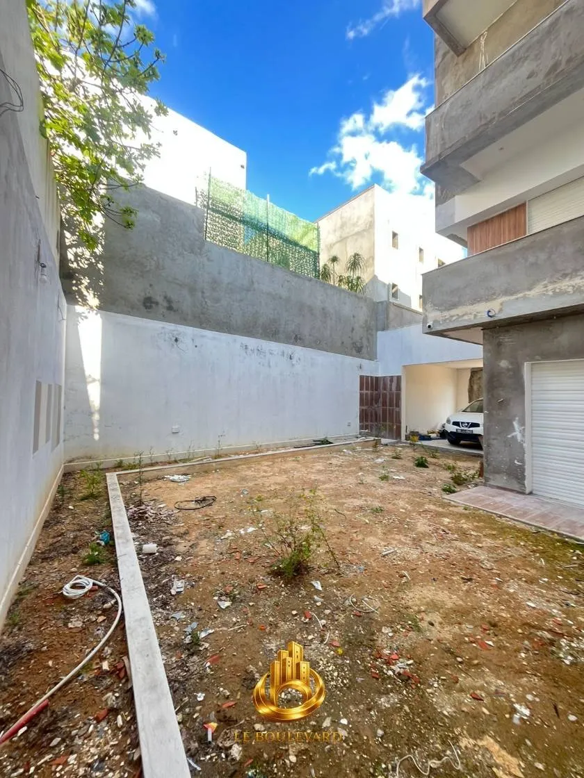 À Louer Villa duplex S+3 très haut standing, jamais habitée à Hammamet Nord