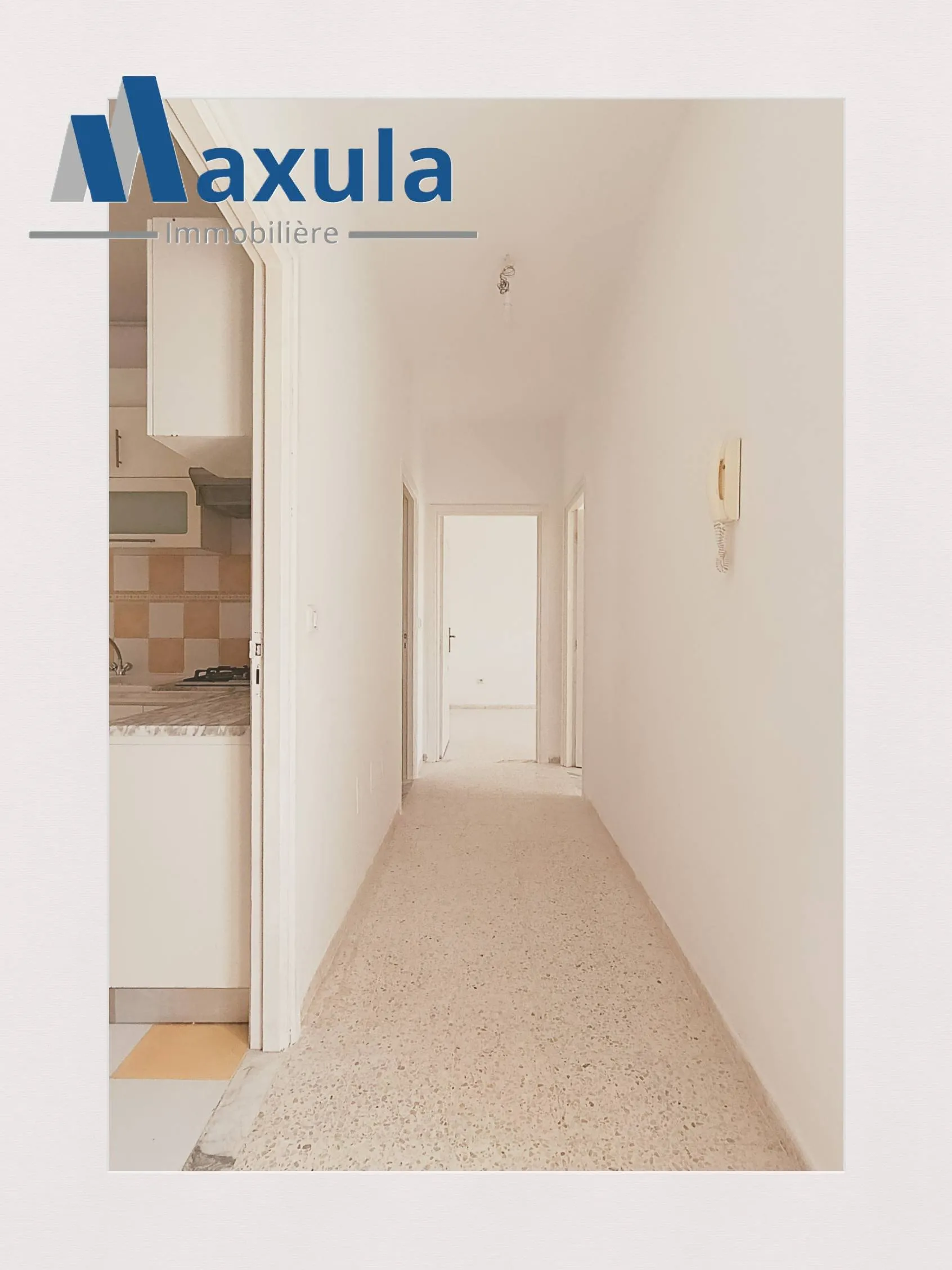À VENDRE APPARTEMENT S+2 À RÉSIDENCE MAXULA À RADES MELIANE 1