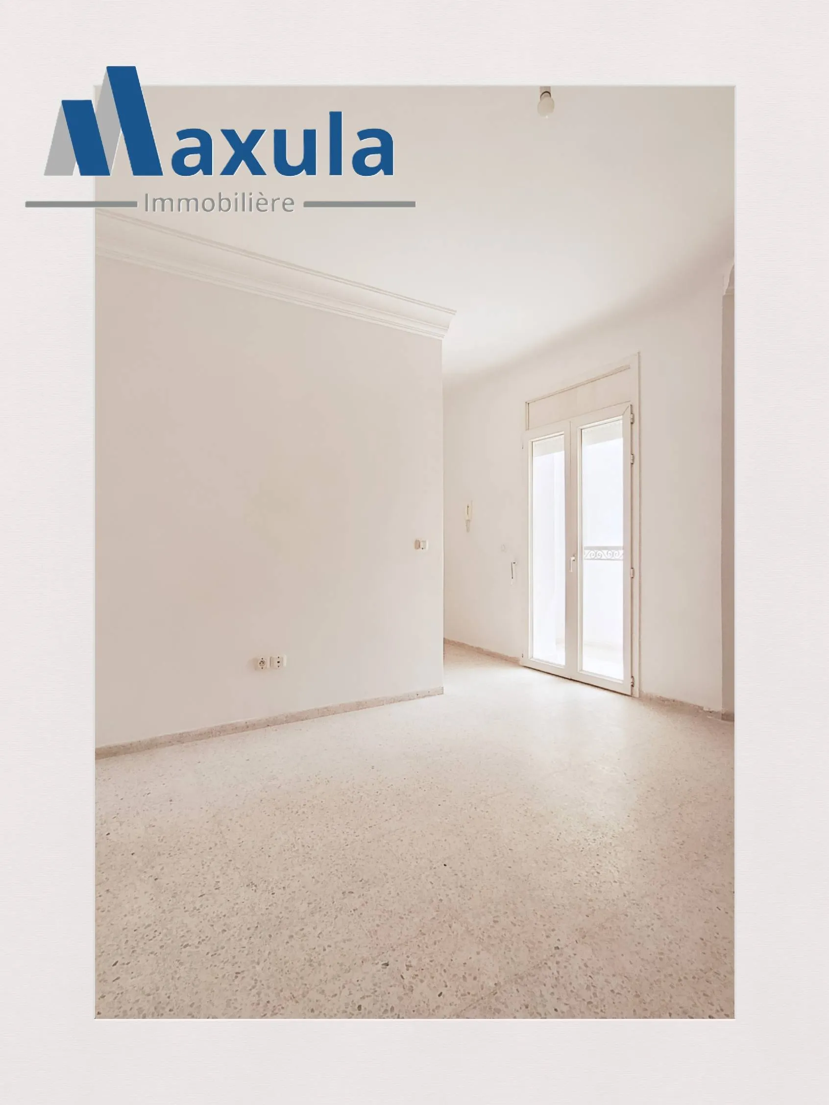 À VENDRE APPARTEMENT S+2 À RÉSIDENCE MAXULA À RADES MELIANE 1