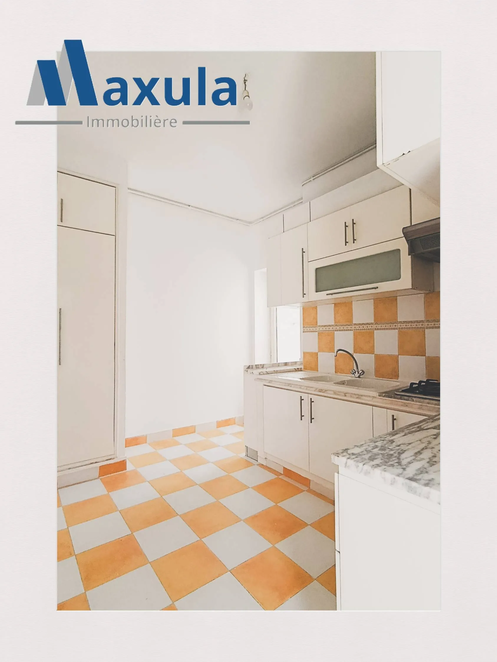 À VENDRE APPARTEMENT S+2 À RÉSIDENCE MAXULA À RADES MELIANE 1