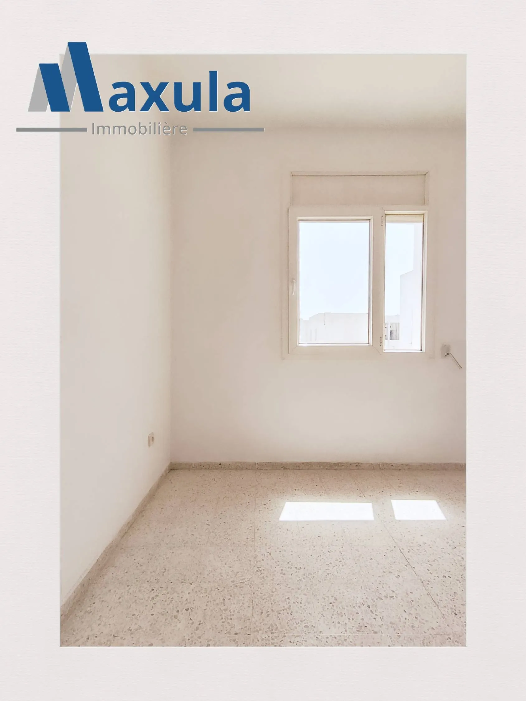 À VENDRE APPARTEMENT S+2 À RÉSIDENCE MAXULA À RADES MELIANE 1