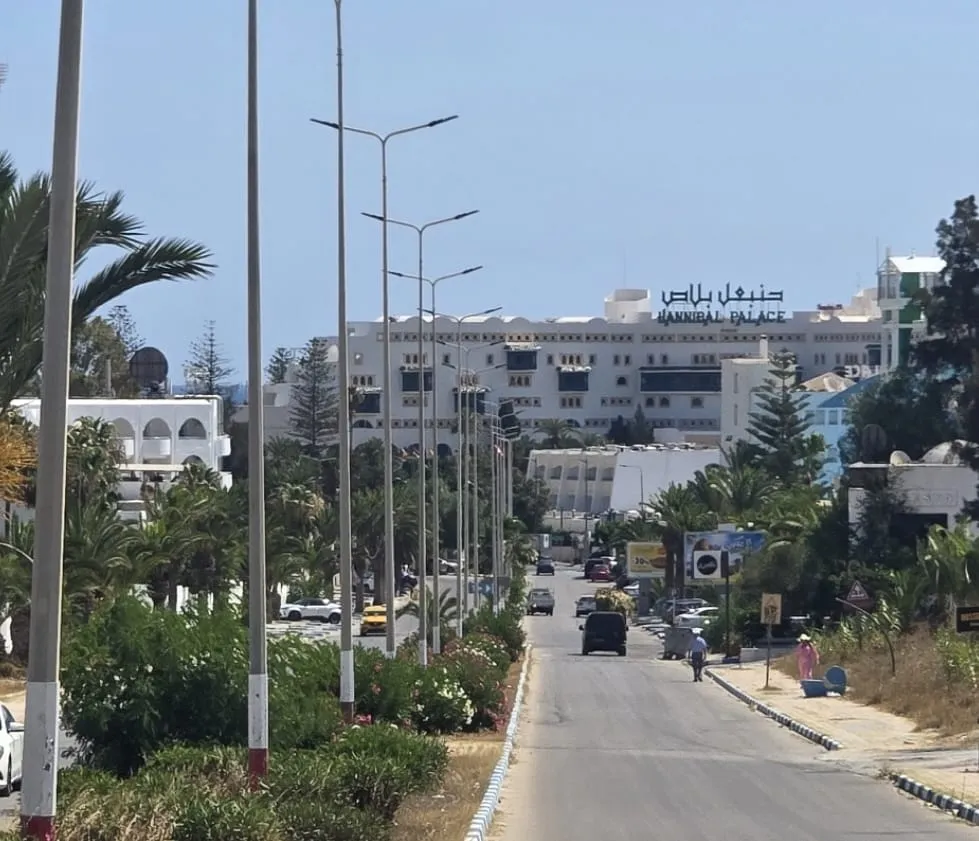A vendre a sousse kantaoui un appartement de luxe s+1