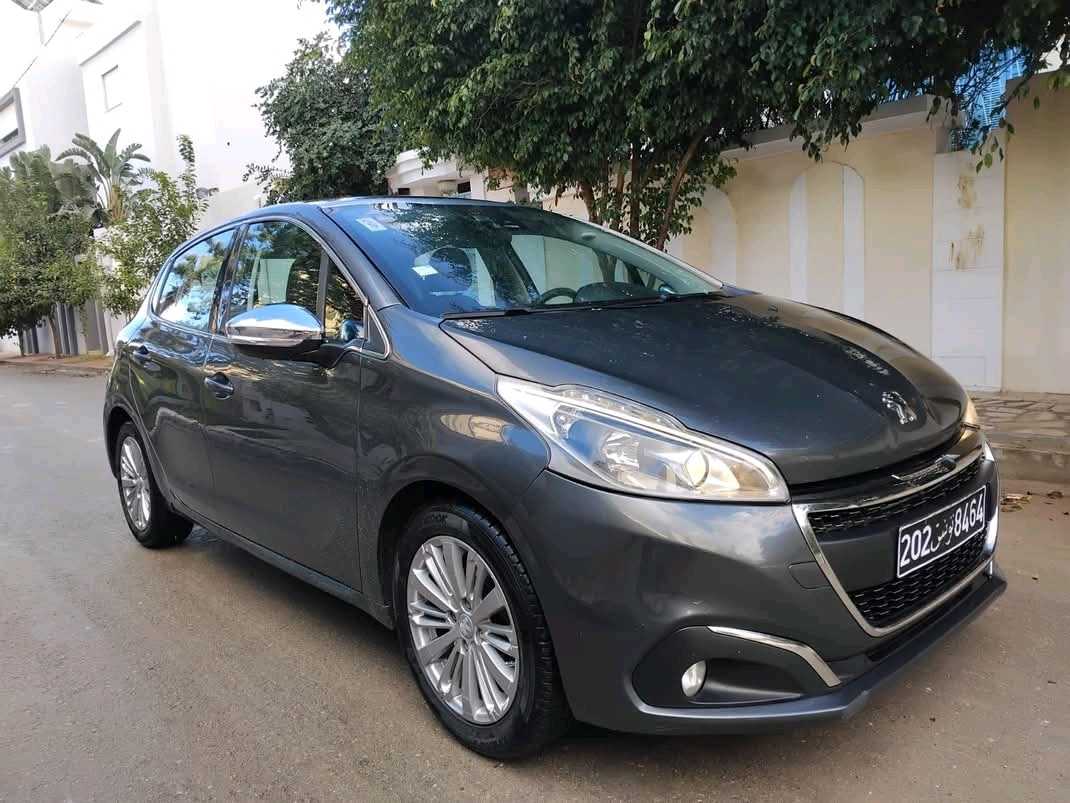 PEUGEOT 208 SÉRIE SPÉCIALE CITY TRÈS PROPRE 