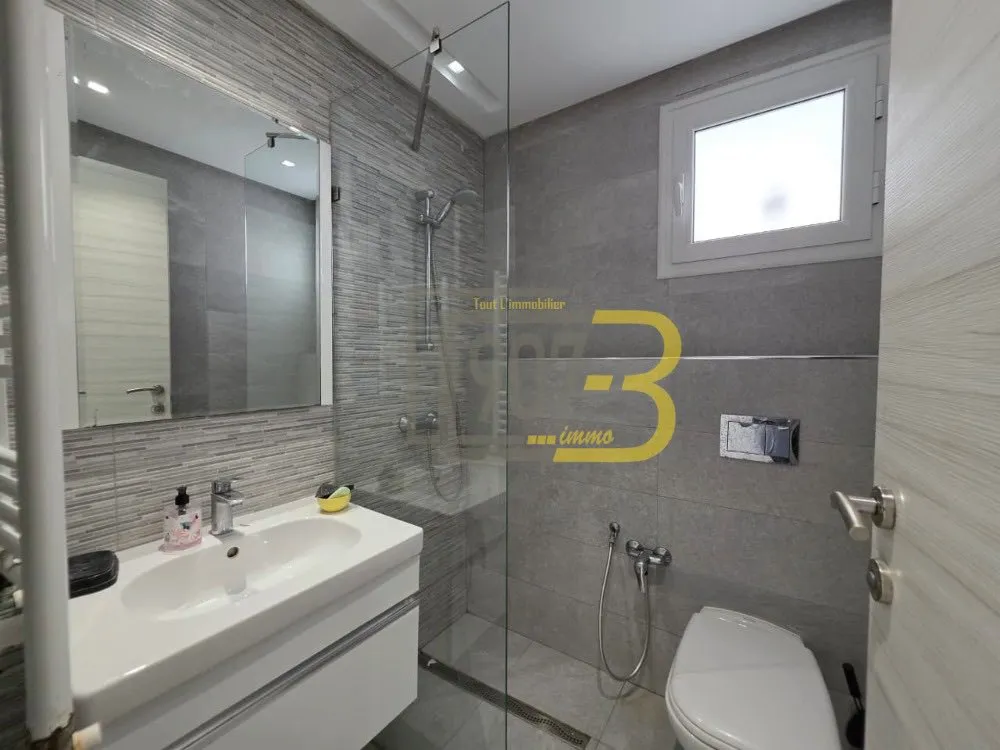 À VENDRE à Ennaser Superbe Appartement S+1 avec terrasse et vue dégagée