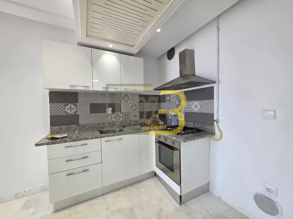 À VENDRE à Ennaser Superbe Appartement S+1 avec terrasse et vue dégagée