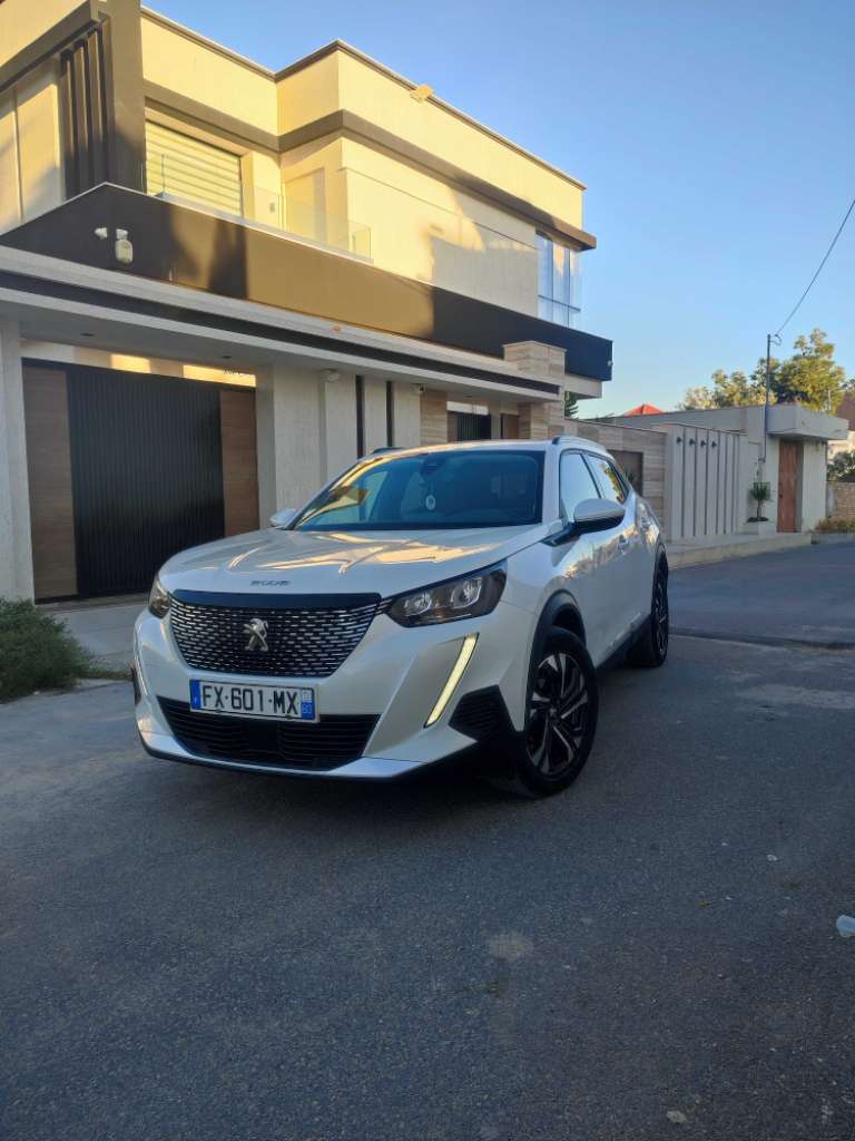 PEUGEOT 2008