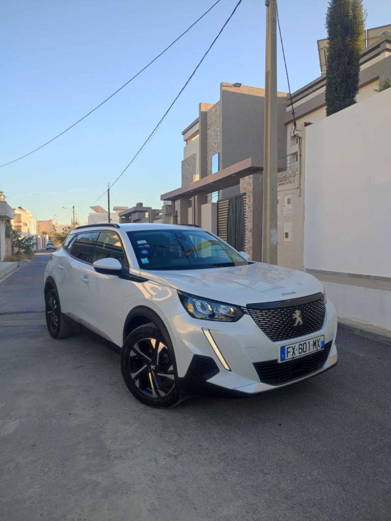 PEUGEOT 2008