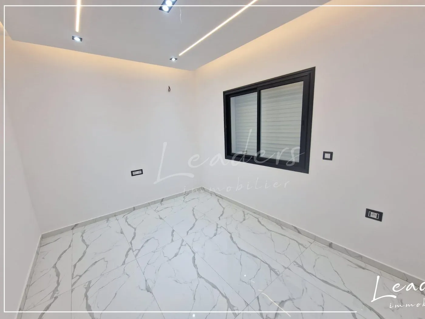 🔑 Investissez à Kelibia – S+2 Neuf avec Extérieur Privé – Proche Plage