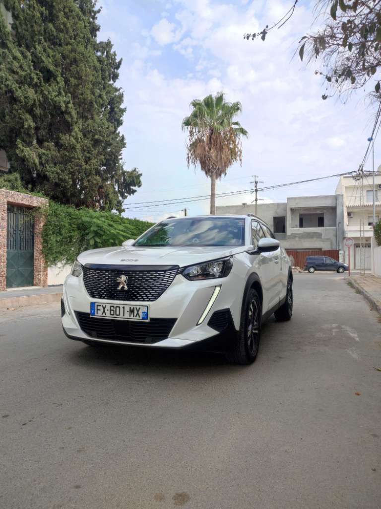 PEUGEOT 2008