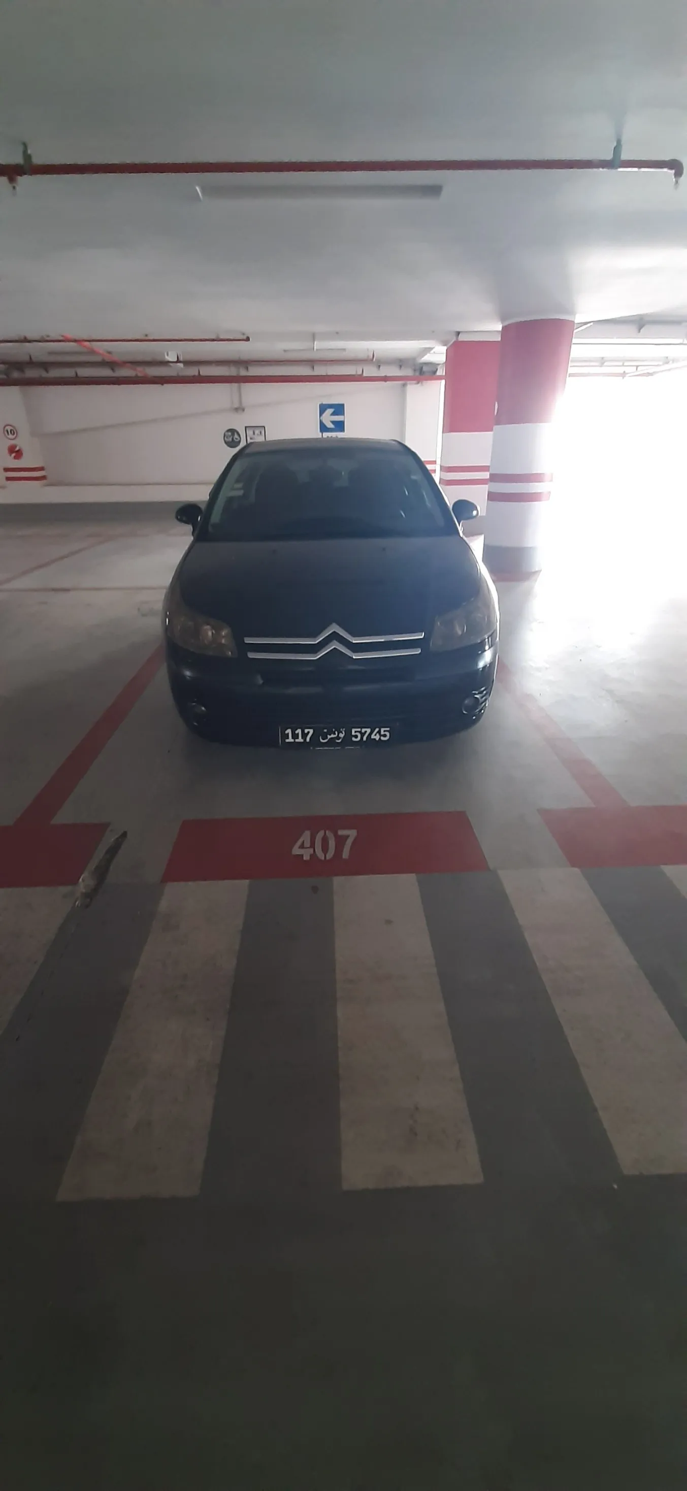 Citroën C4 essence année 2005 en bon état