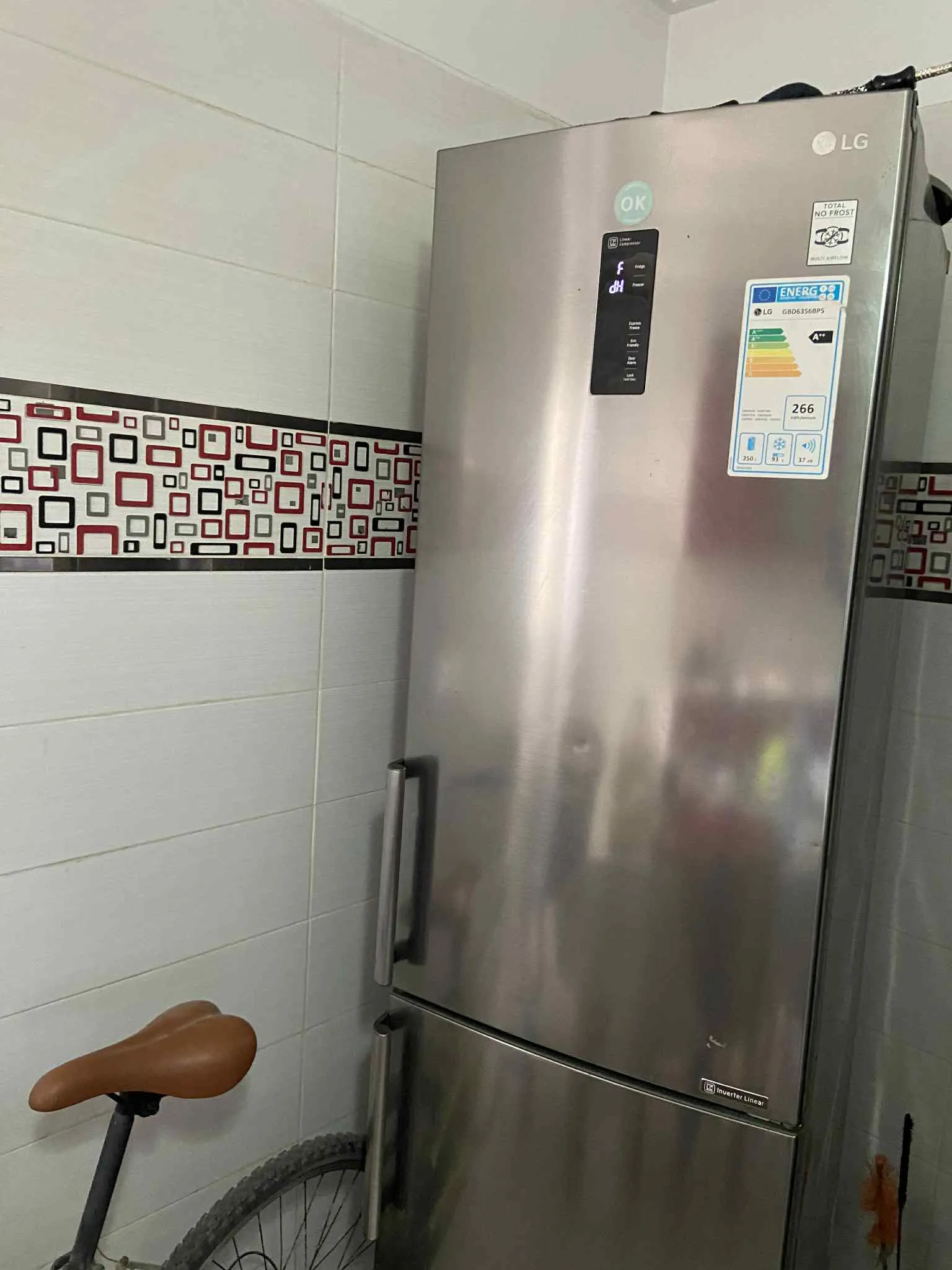 FRIGIDAIRE LG