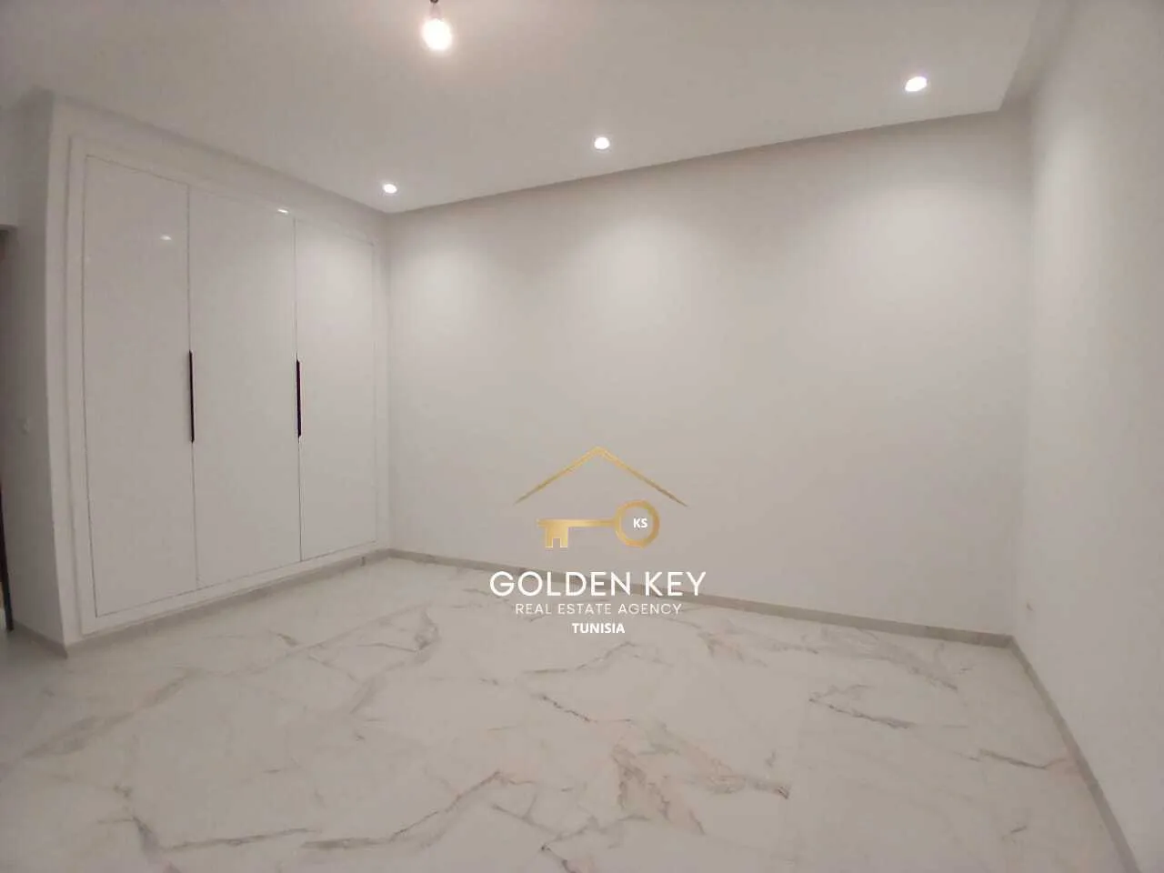 À LOUER – Appartement S0 à Nouvelle Sokra