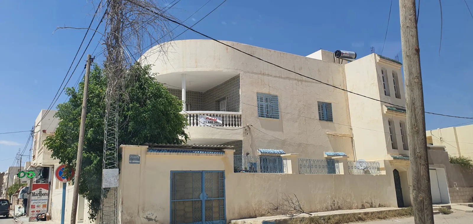 À Louer: Superbe étage de villa S+3 destinée pour usage bureautique ou habitation