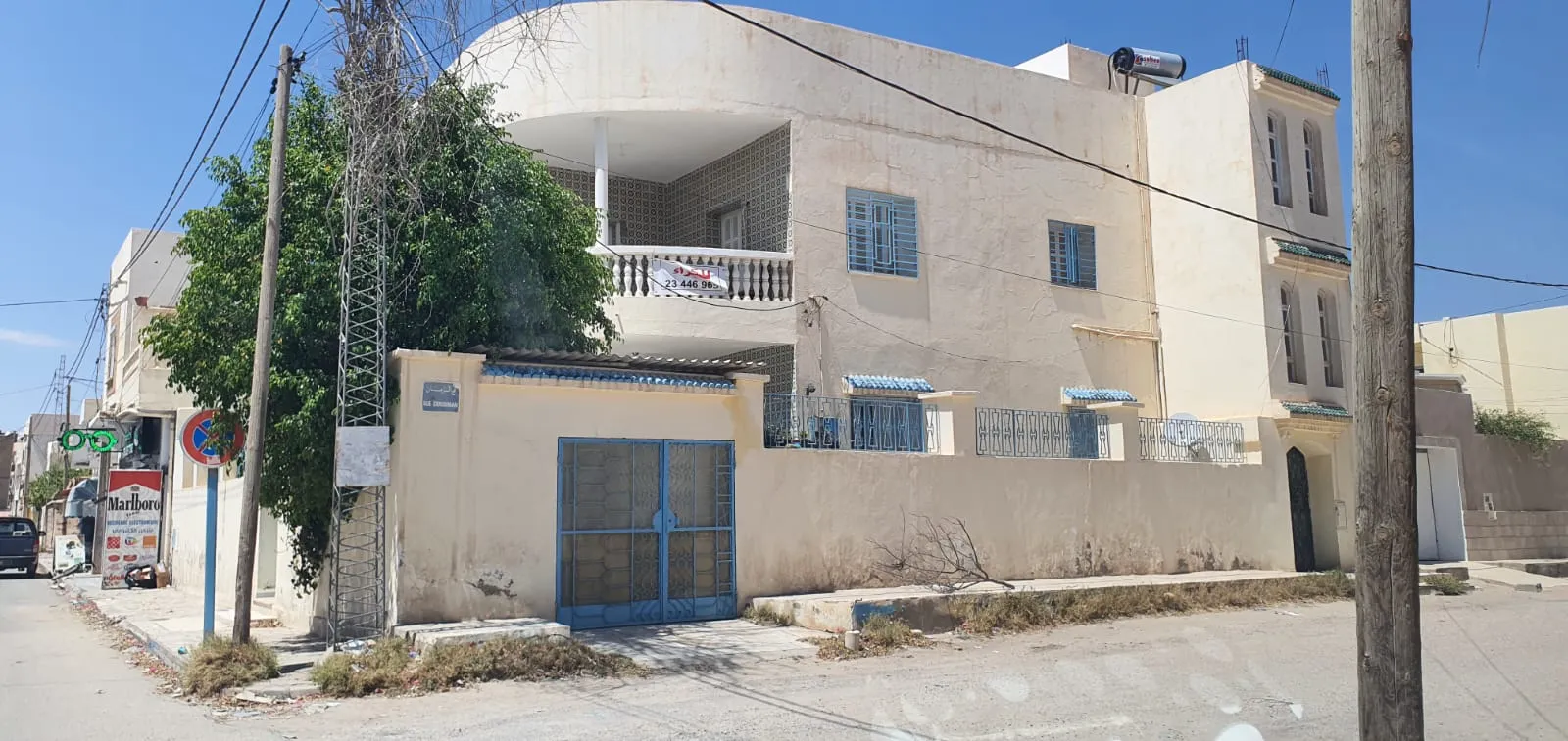 À Louer: Superbe étage de villa S+3 destinée pour usage bureautique ou habitation