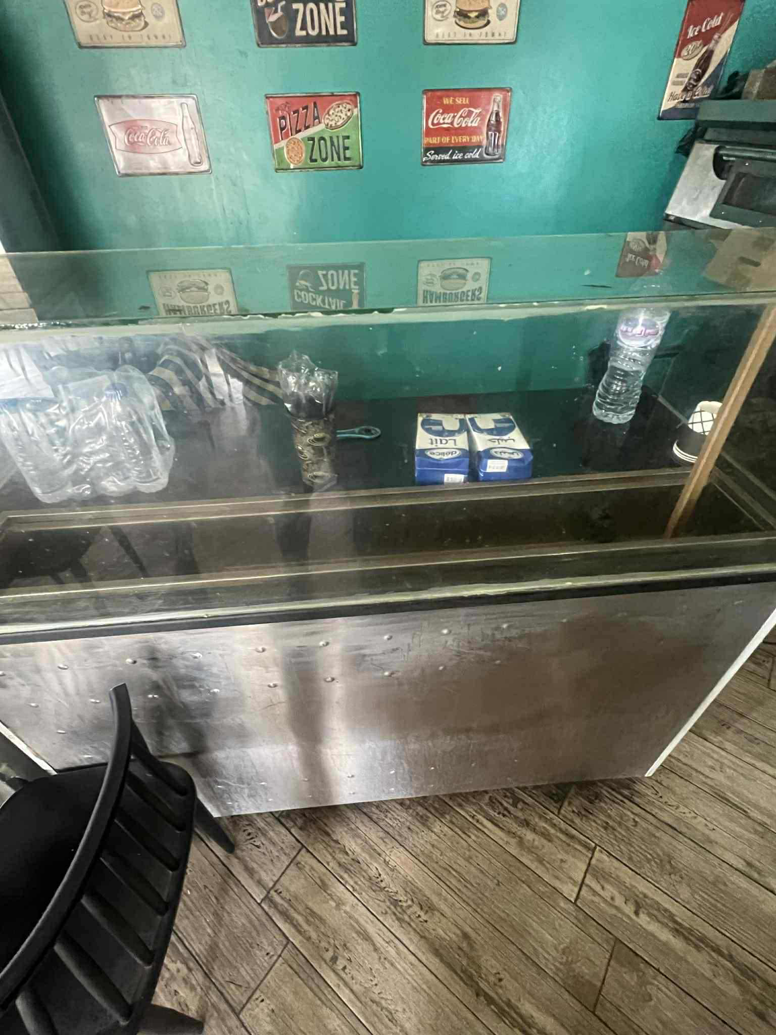 A vendre en lot matériel de restauration