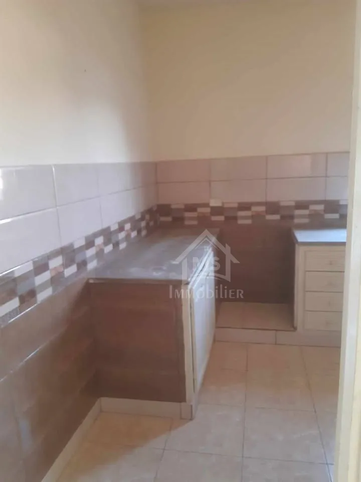 Maison S+2 à vendre à Hammamet Sud 51355351