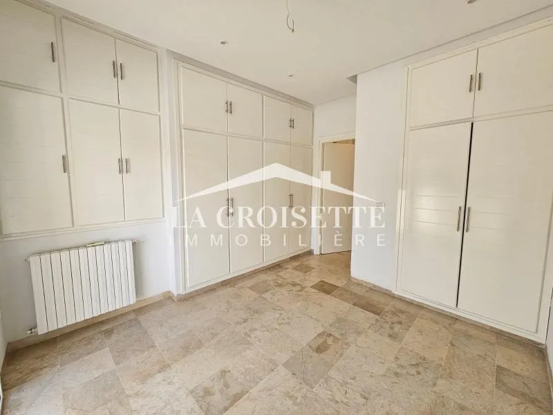 Etage de villa s2 avec terrasse à La Marsa MAL3507