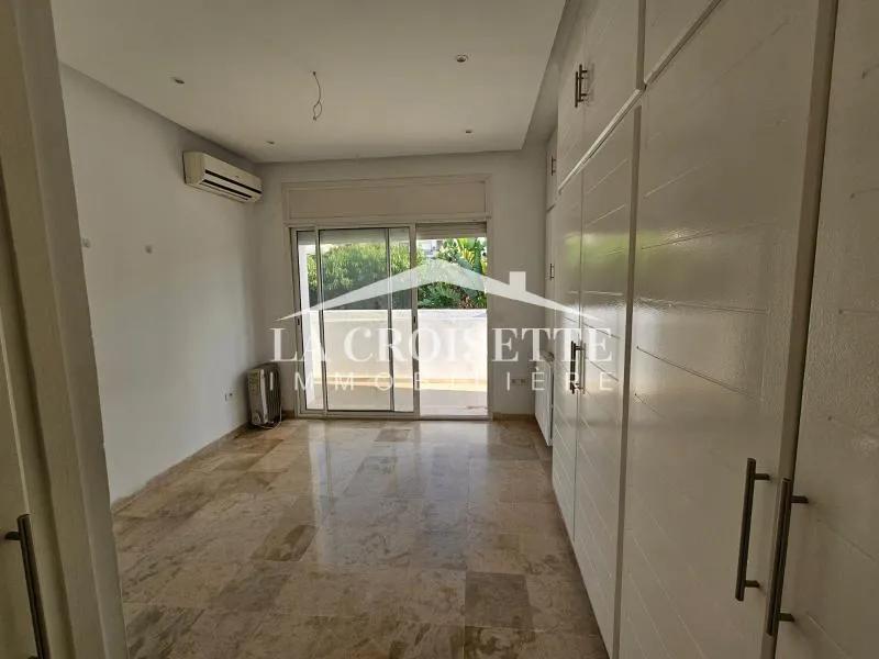 Etage de villa s2 avec terrasse à La Marsa MAL3507