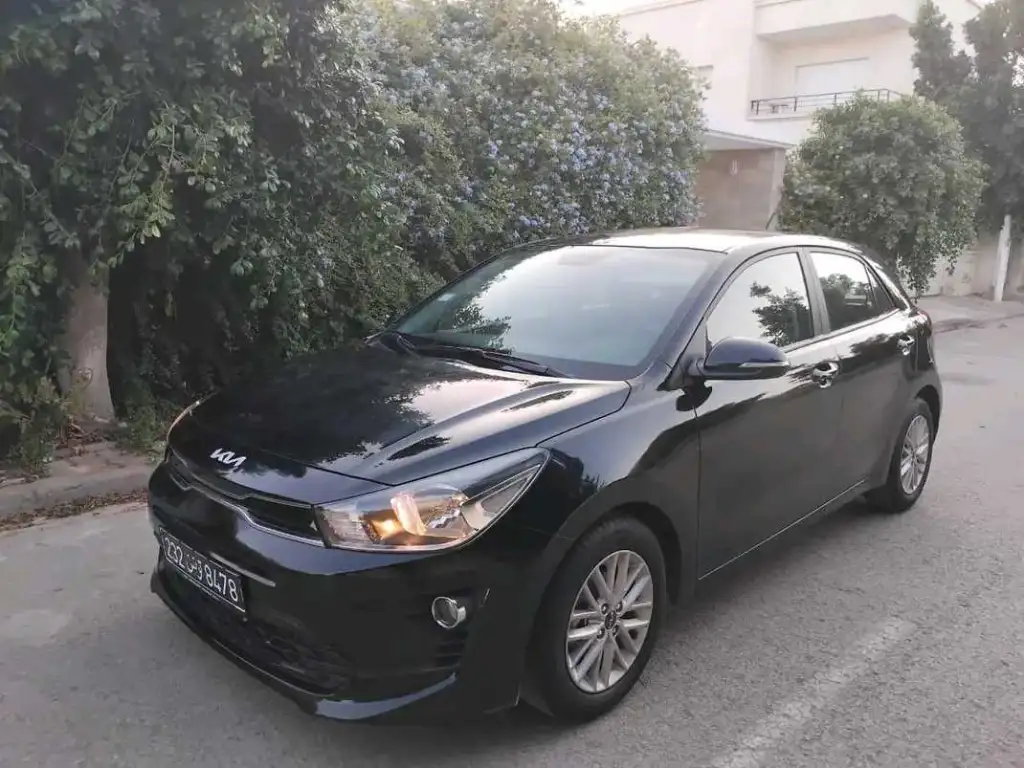 KIA RIO COUPÉ PREMIÈRE MAIN EN EXCELLENT ÉTAT 