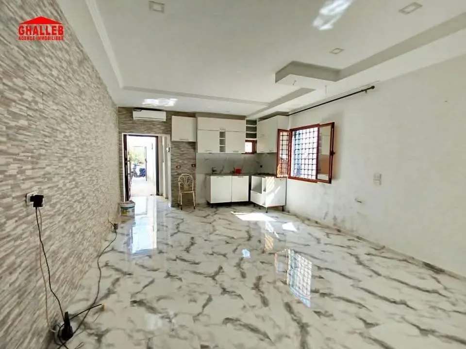 appartement proche carrefour 29730412