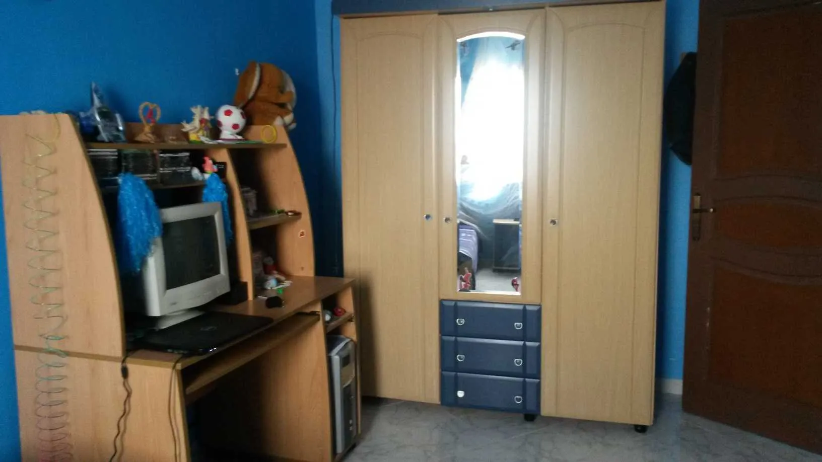 للبيع طابق فيلا + مسكن أرضي مستقلان قرب الواحة في دقاش