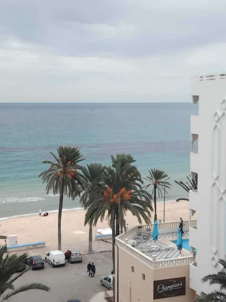 APPARTEMENT HAMMAM SOUSSE PIED DANS L🌊🌊🌊