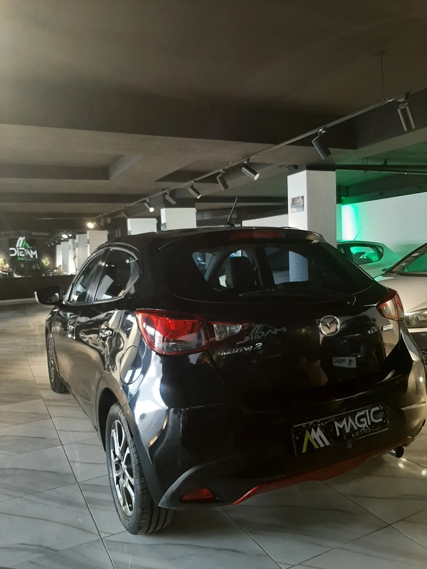 MAZDA 2