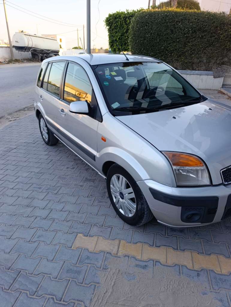 Ford première main ✋