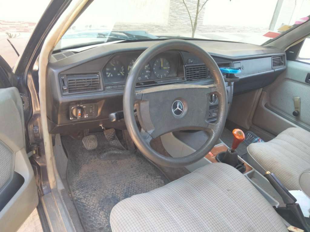 Mercedes 190