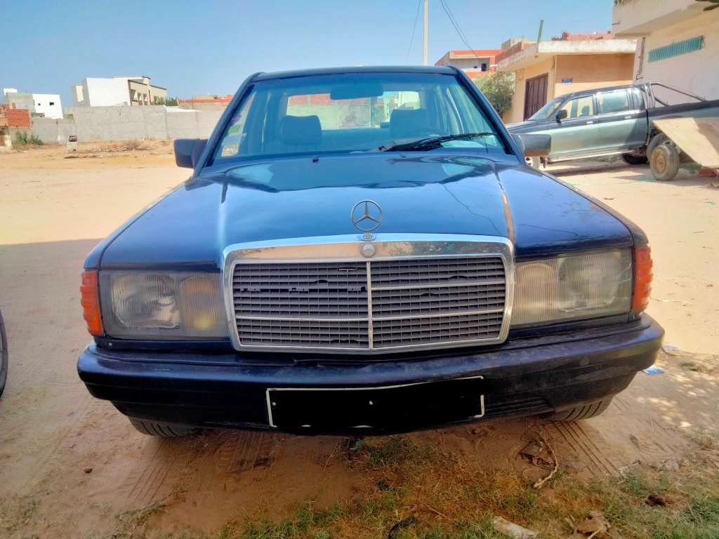 Mercedes 190