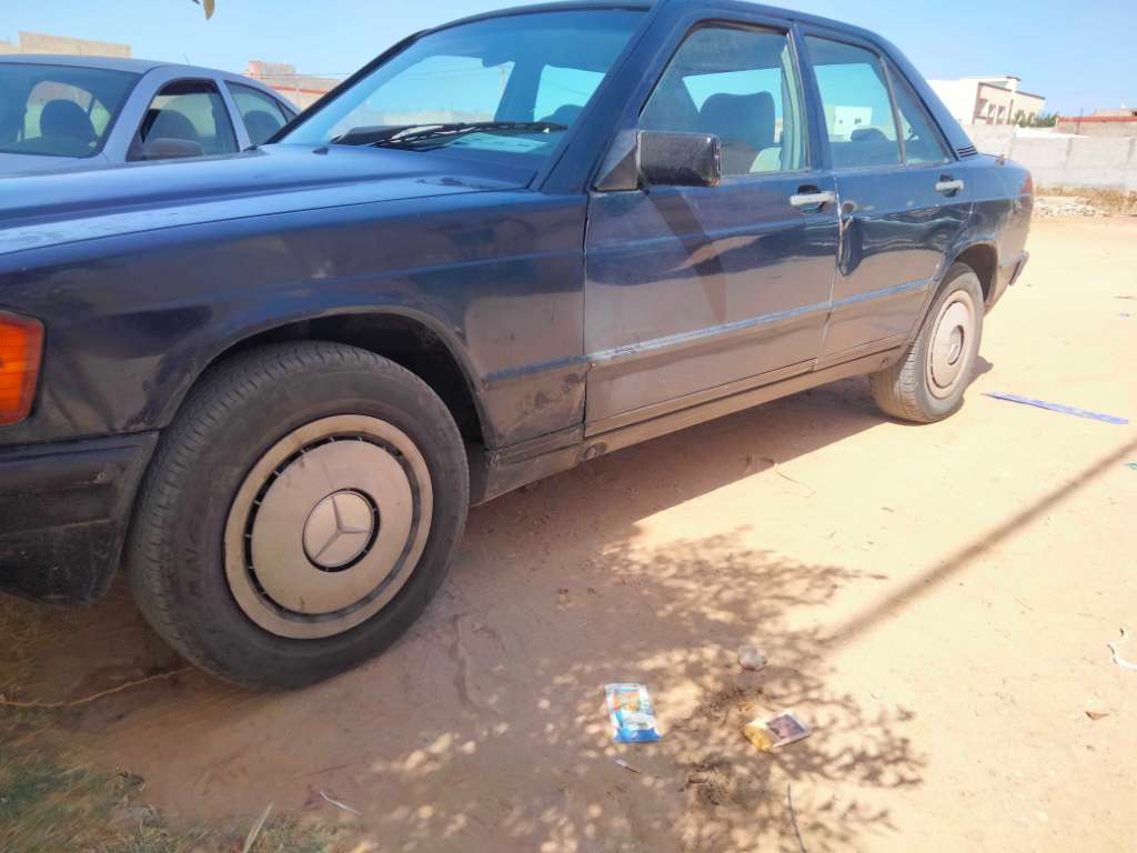 Mercedes 190