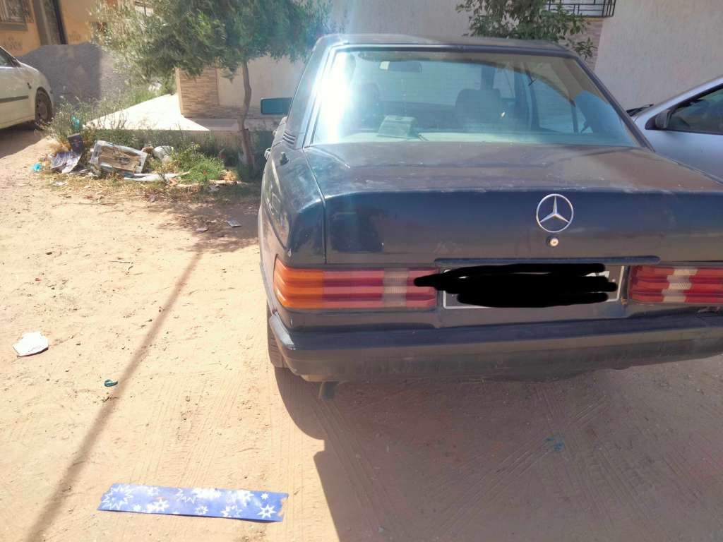Mercedes 190