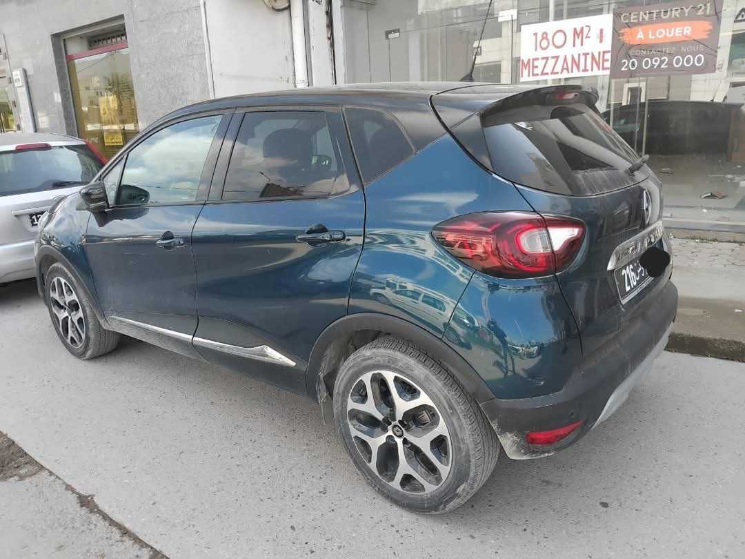 RENAULT CAPTURE PREMIÈRE MAIN EN ÉTAT NEUF 