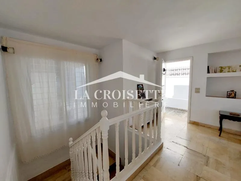 Duplex s1 meublé pieds dans l'eau à La Marsa MDL0702