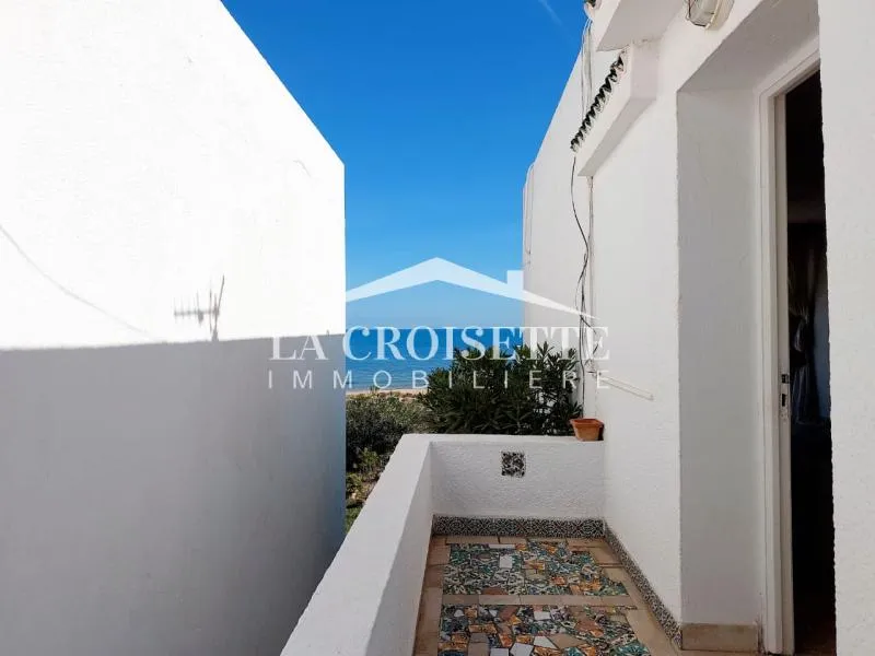 Duplex s1 meublé pieds dans l'eau à La Marsa MDL0702
