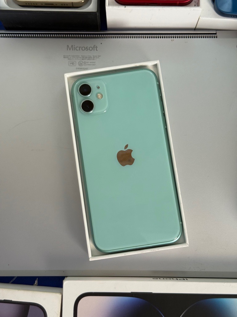 iPhone 11