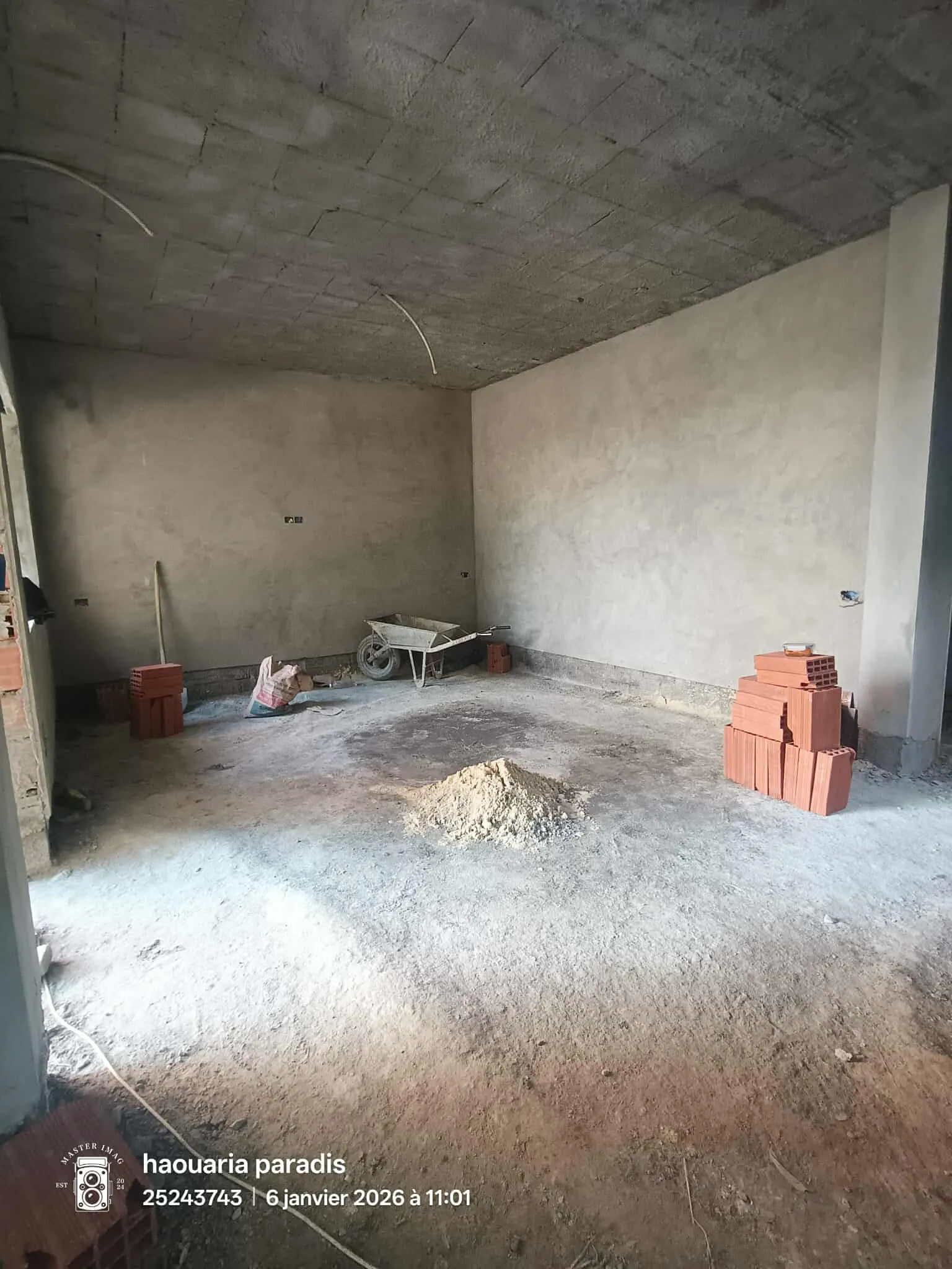 للبيع منزل مستقل في طور الانجاز نسلموه جاهز للسكن في الشاطئ القبلي الهوارية