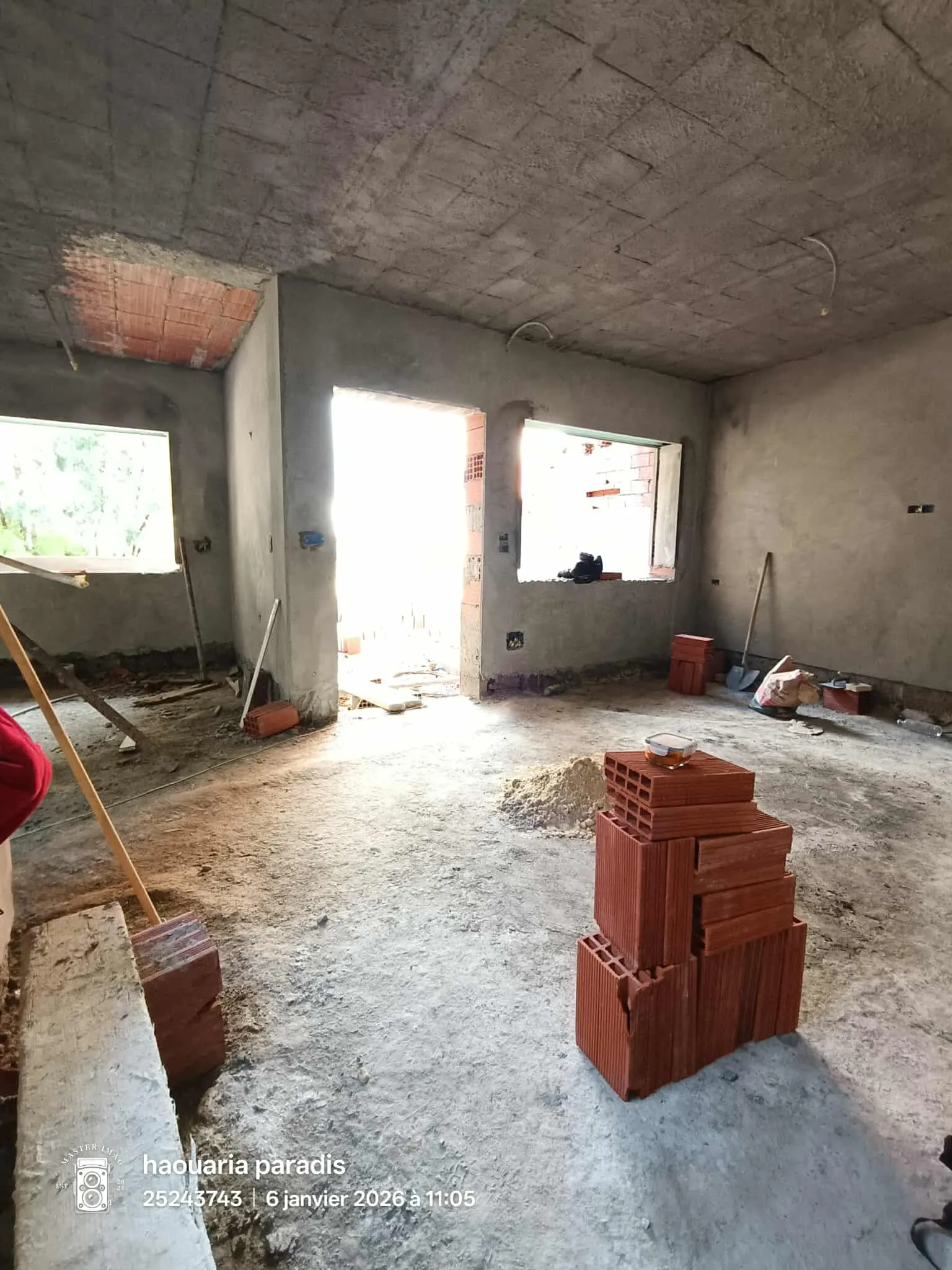 للبيع منزل مستقل في طور الانجاز نسلموه جاهز للسكن في الشاطئ القبلي الهوارية