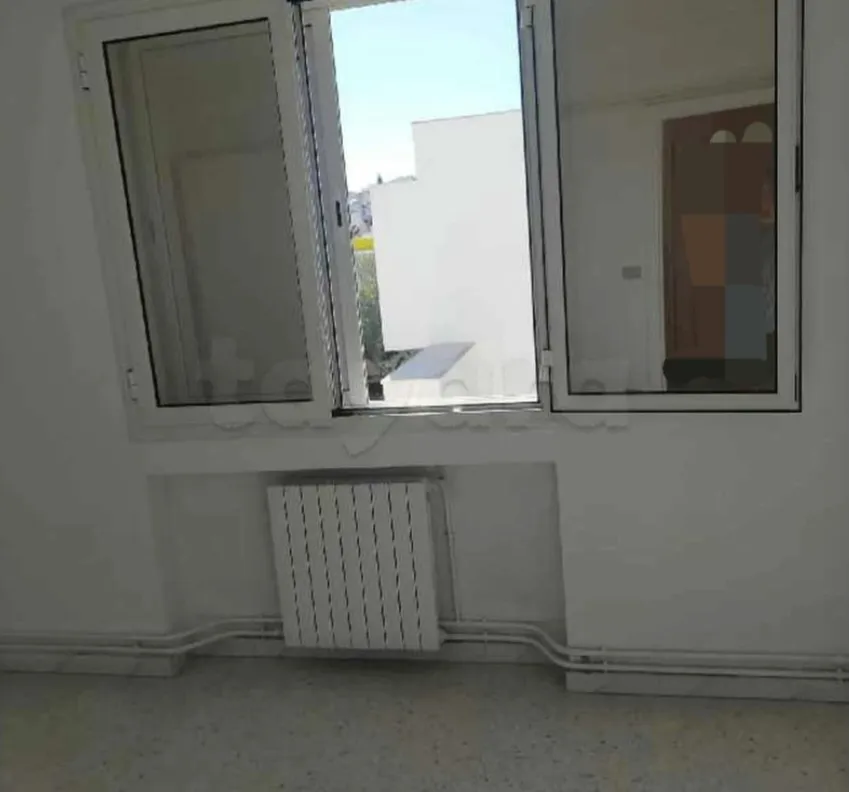 Location S3 vide Ă  Ennasr 2