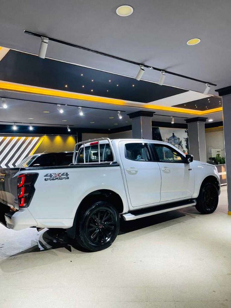 ISUZU D-MAX GT 3L TURBO